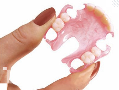 Гибкий нейлоновый протез